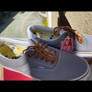 VANS
Era 59 Grey Floral Sneaker